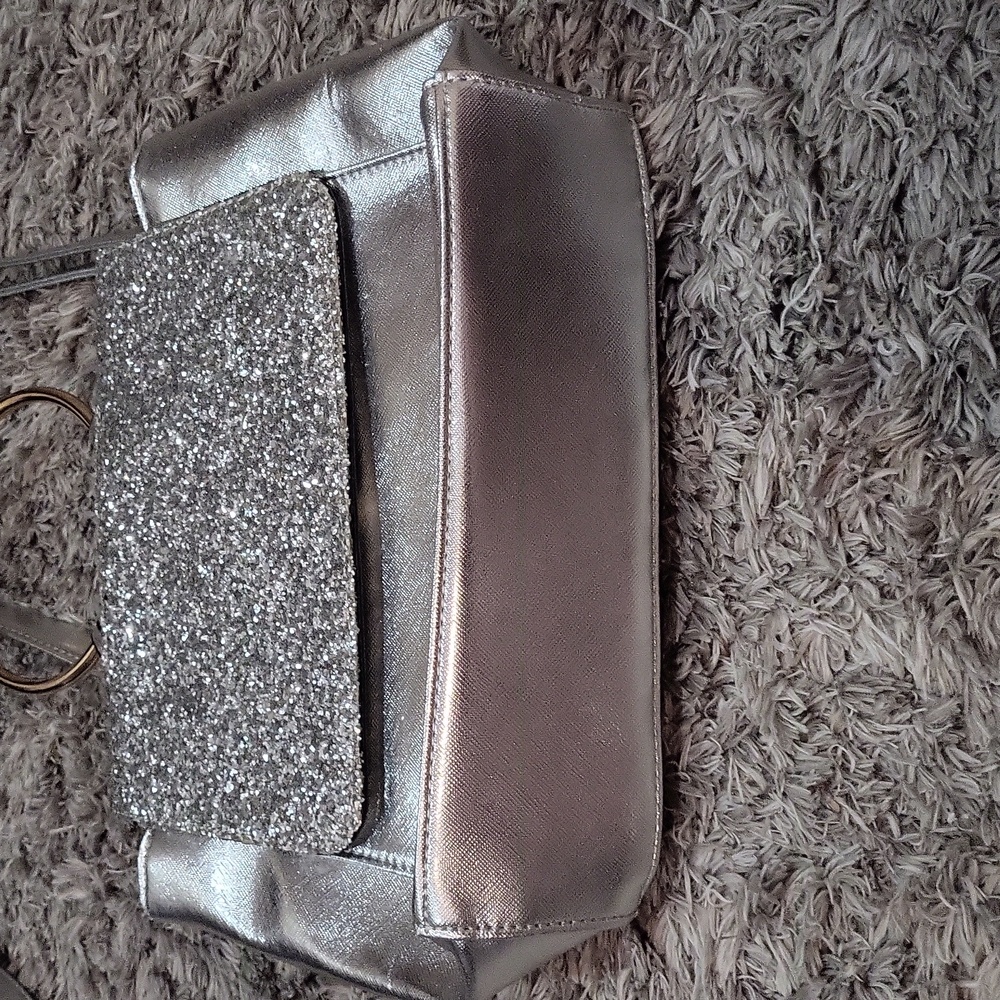 Yoki Purse - Picture 5 of 12